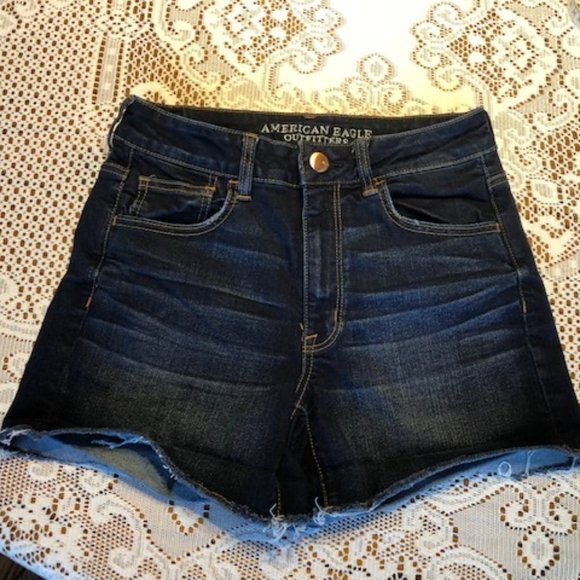 American Eagle Hi-Rise Shortie Shorts - size 8 - Picture 4 of 7